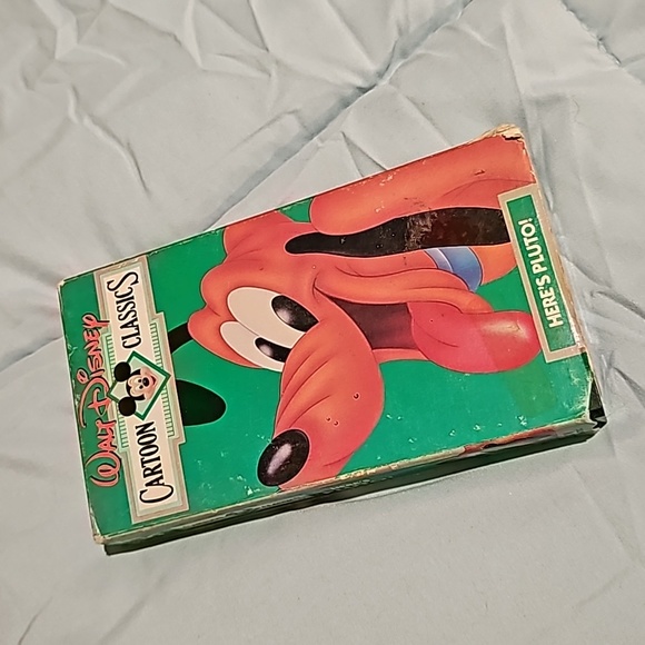 Walt Disney Cartoon Classic Here's Pluto VHS tape - Picture 2 of 12